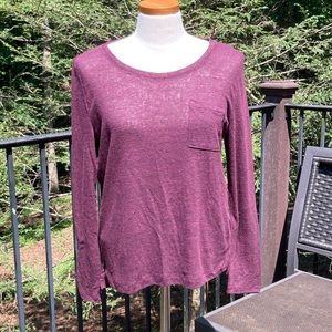 NWT Gap purple long sleeved top with front pocket. Linen Blend sz. S*